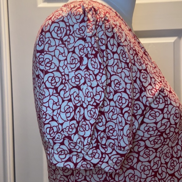 Solemio Rose Print Puff Sleeve Knit Top w Buttons - Picture 5 of 7